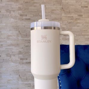 Stanley 40oz H2.0 Tumbler